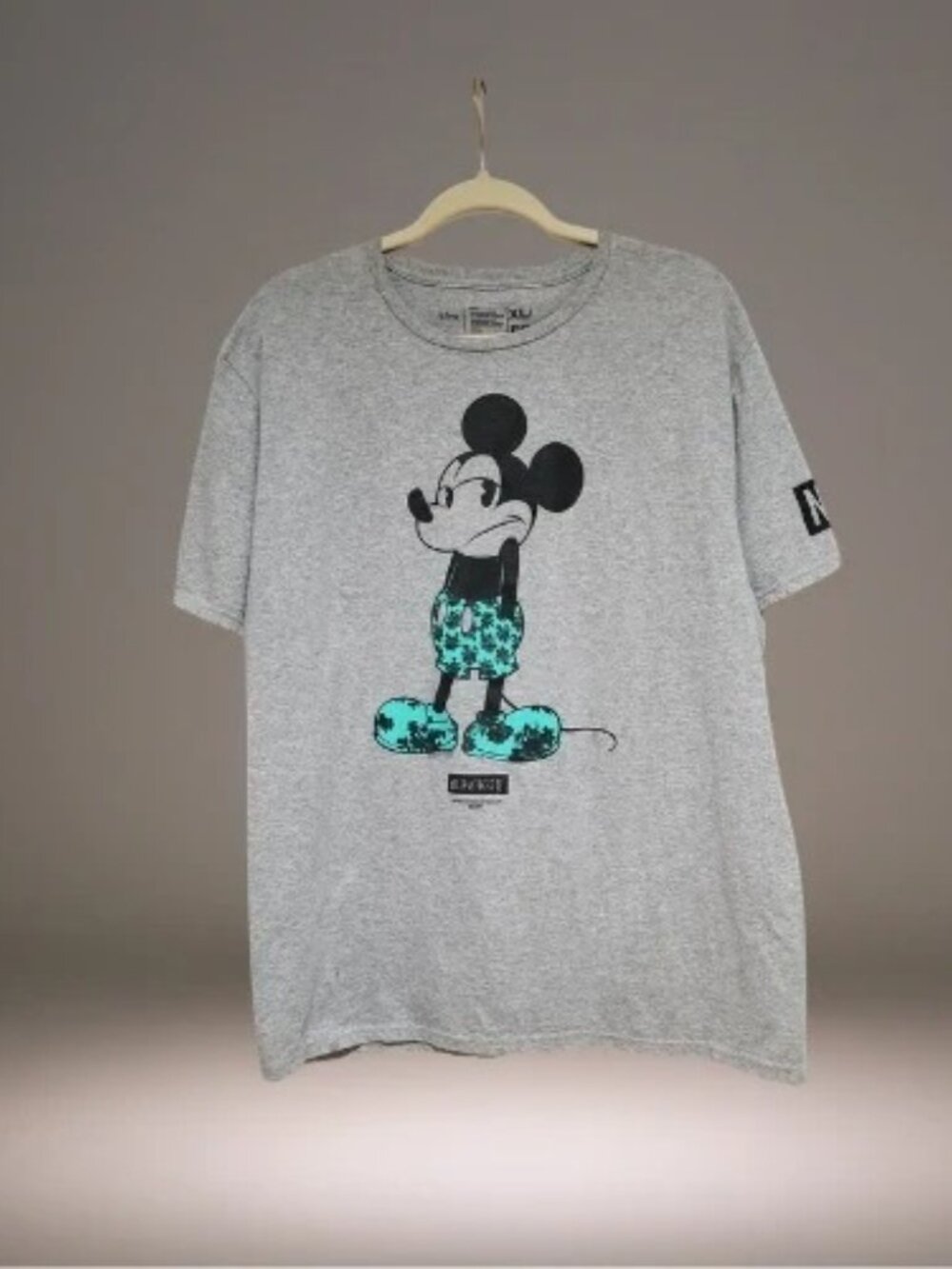 Disney x NEFF Mickey Mouse Mens XL Gray Floral Graphic T-Shirt